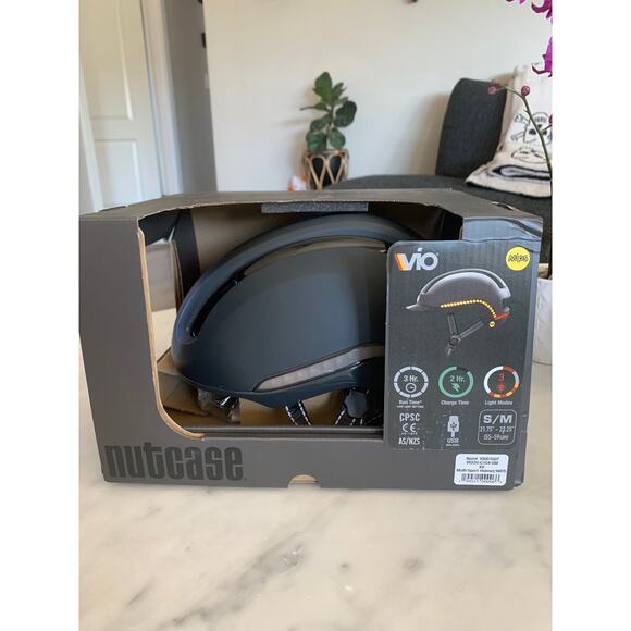 NIB Vio Nutcase LED Light-up Mip Kit Matte Black Helmet SZ SMALL - Picture 1 of 11